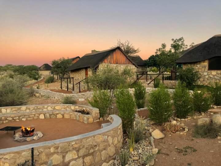 Kapika Waterfall Lodge Epupa Εξωτερικό φωτογραφία