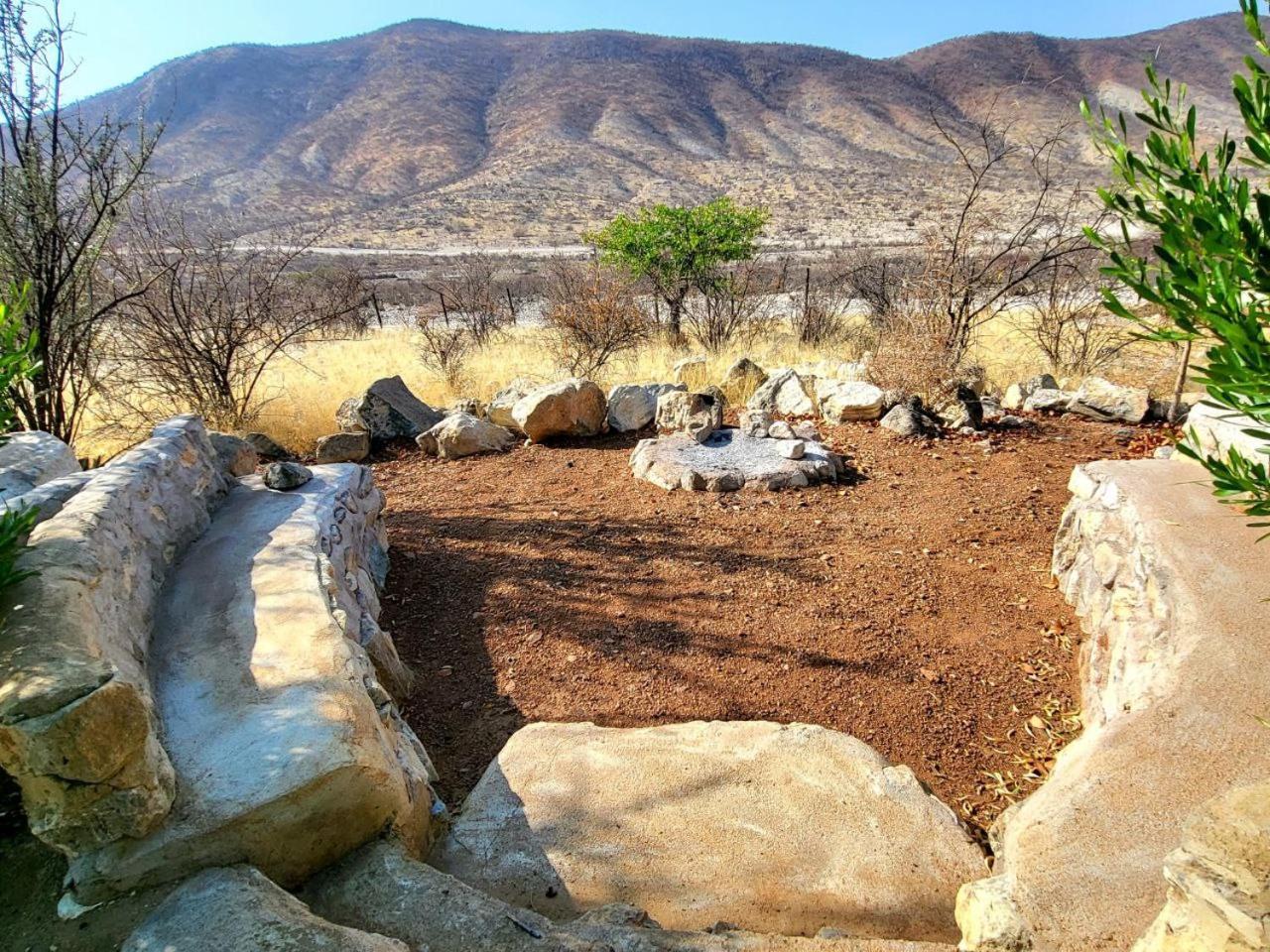 Kapika Waterfall Lodge Epupa Εξωτερικό φωτογραφία