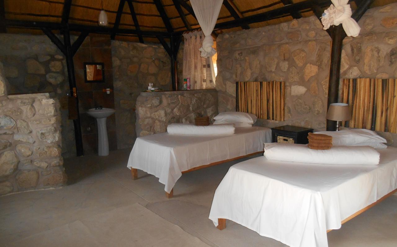 Kapika Waterfall Lodge Epupa Δωμάτιο φωτογραφία